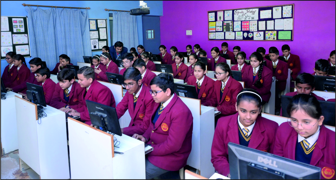 COMPUTER LAB JUNIOR